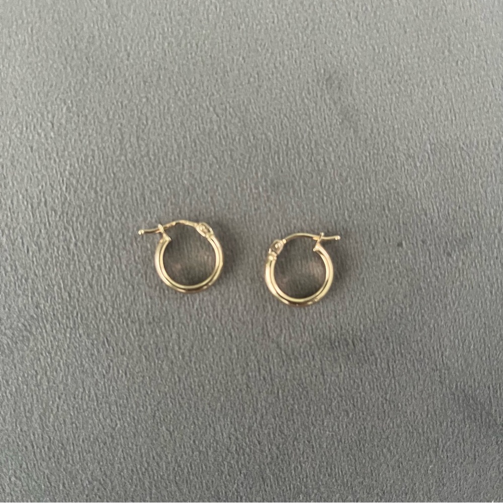 Bony Levy 14kt gold hoops